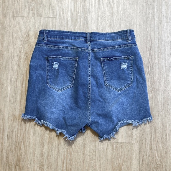 SHEIN Womens Plus Size Distressed Blue Jean Shorts Stretchy Spring Summer Shorts - Picture 6 of 6